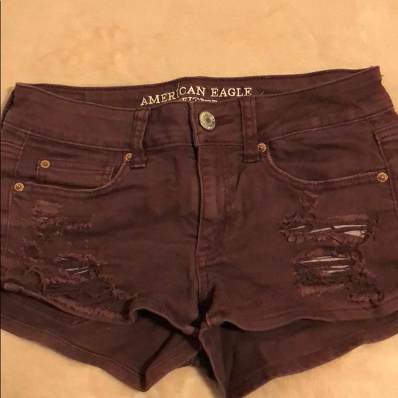 American Eagle maroon shorts size 4. - Picture 2 of 2